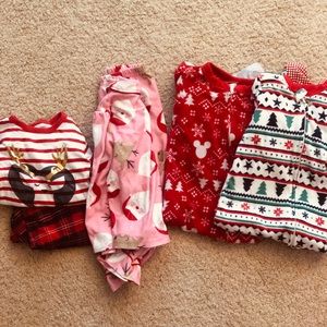 Girls 2T Christmas pajama lot